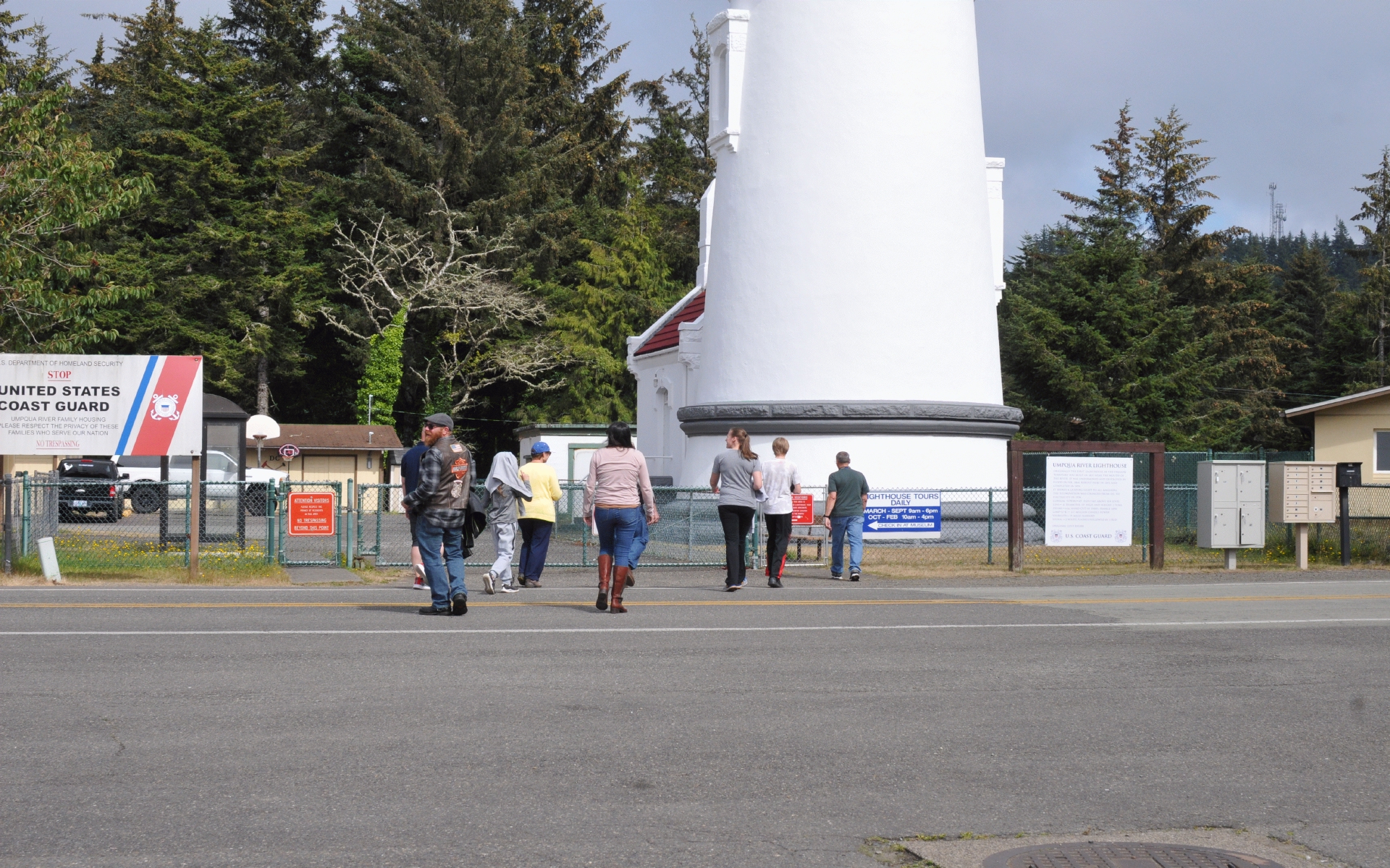 ./Umpqua_River_Lighthouse_20190715_162535_C19_3321.jpg