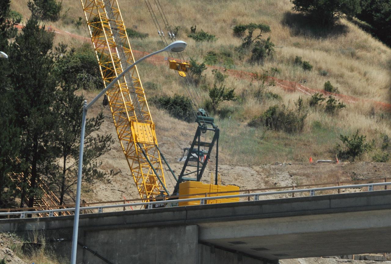 ./Caldecott_Tunnel_4th_Bore_20100620_121442_6441BCX.jpg