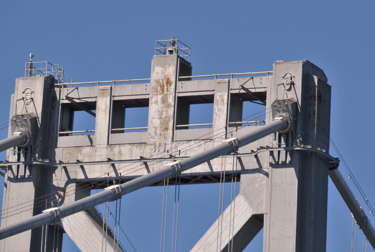 ./BayBridge_20100715_145830_Pier32_TNT_8569.jpg