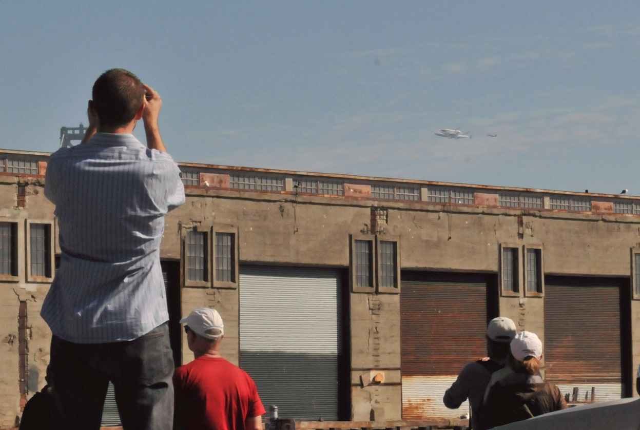 ./Last_Endeavour_Flight_Over_SF_Bay_20120921_102534_B12_7864.jpg