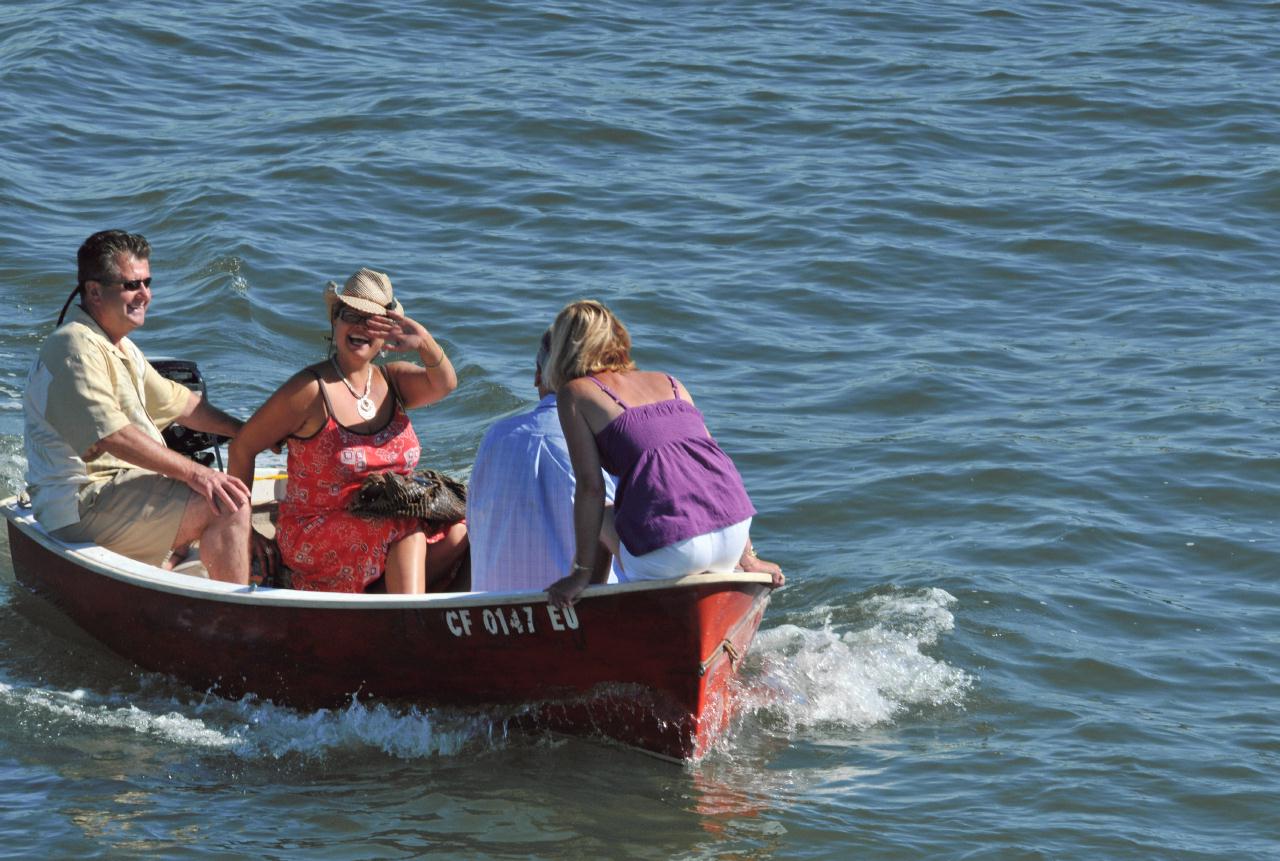 ./Dinghy_20080901_160832_Sausalito_Art_Festival2008_2876BCX.jpg