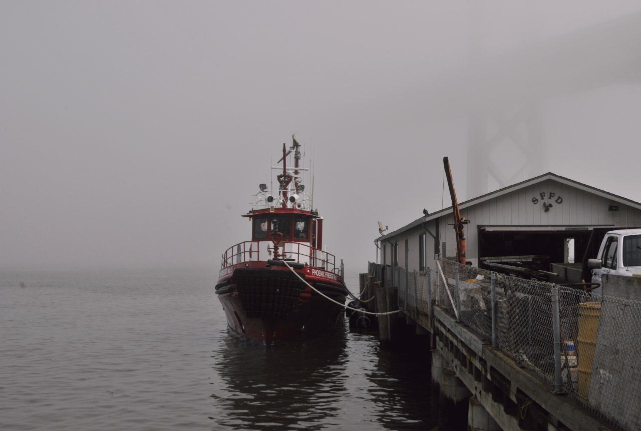 ./Fire_Boat_20100214_113508_ThePhoenixSF_BCX_1312.jpg