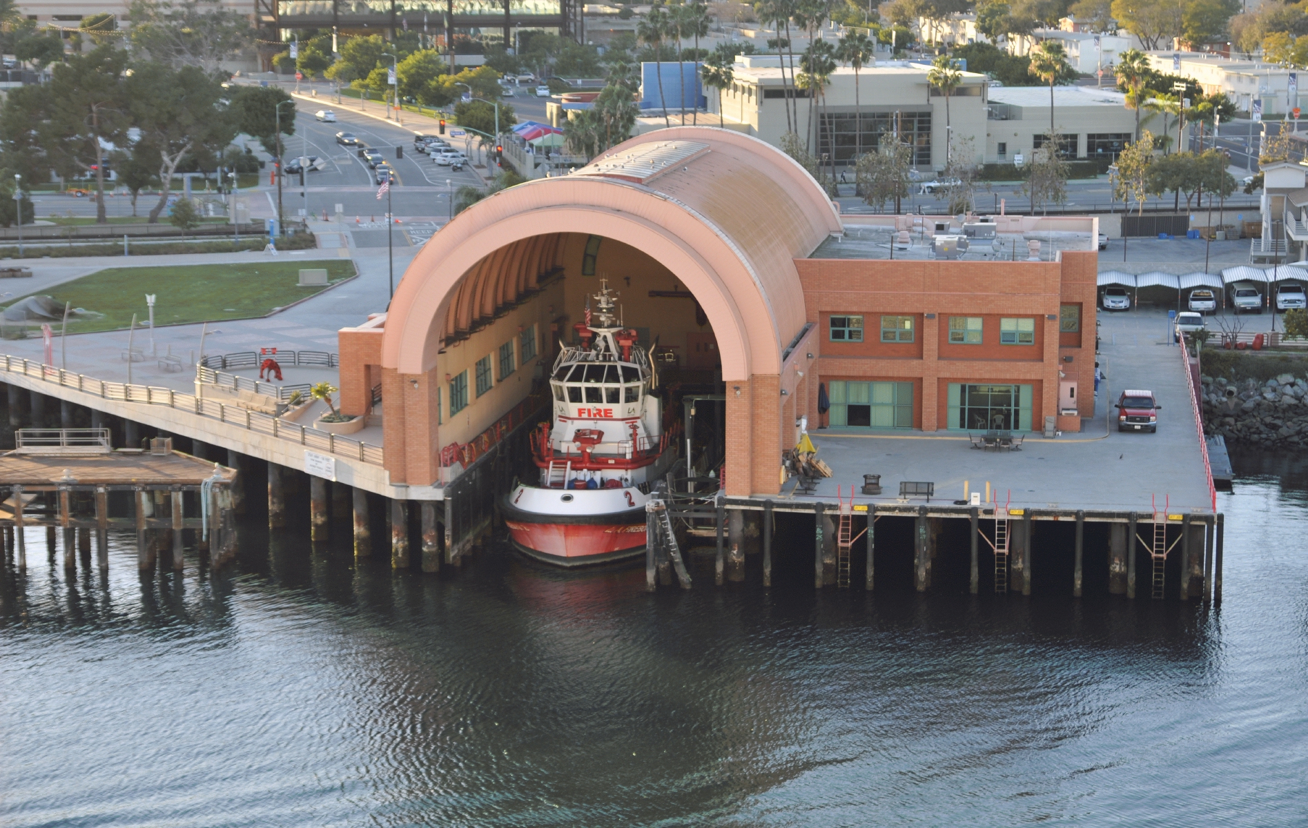 ./Fire_Boat_20180120_173319_San_Pedro_C18_0052.jpg