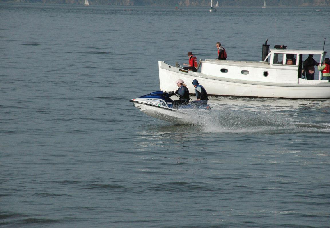 ./JetSki_20070000_01.jpg