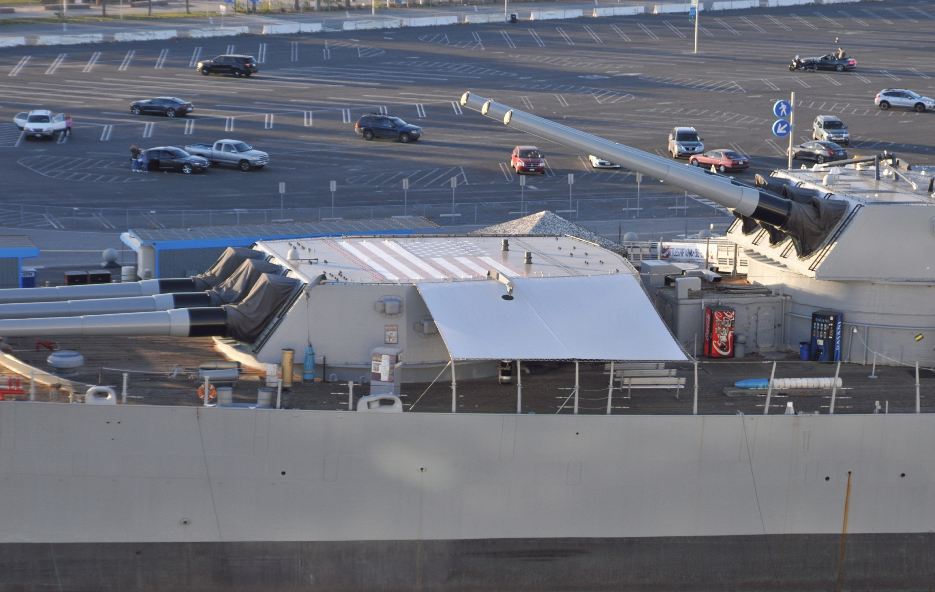 ./USS_Iowa_BB_61_San_Pedro_20180120_173257_C18_0051.jpg