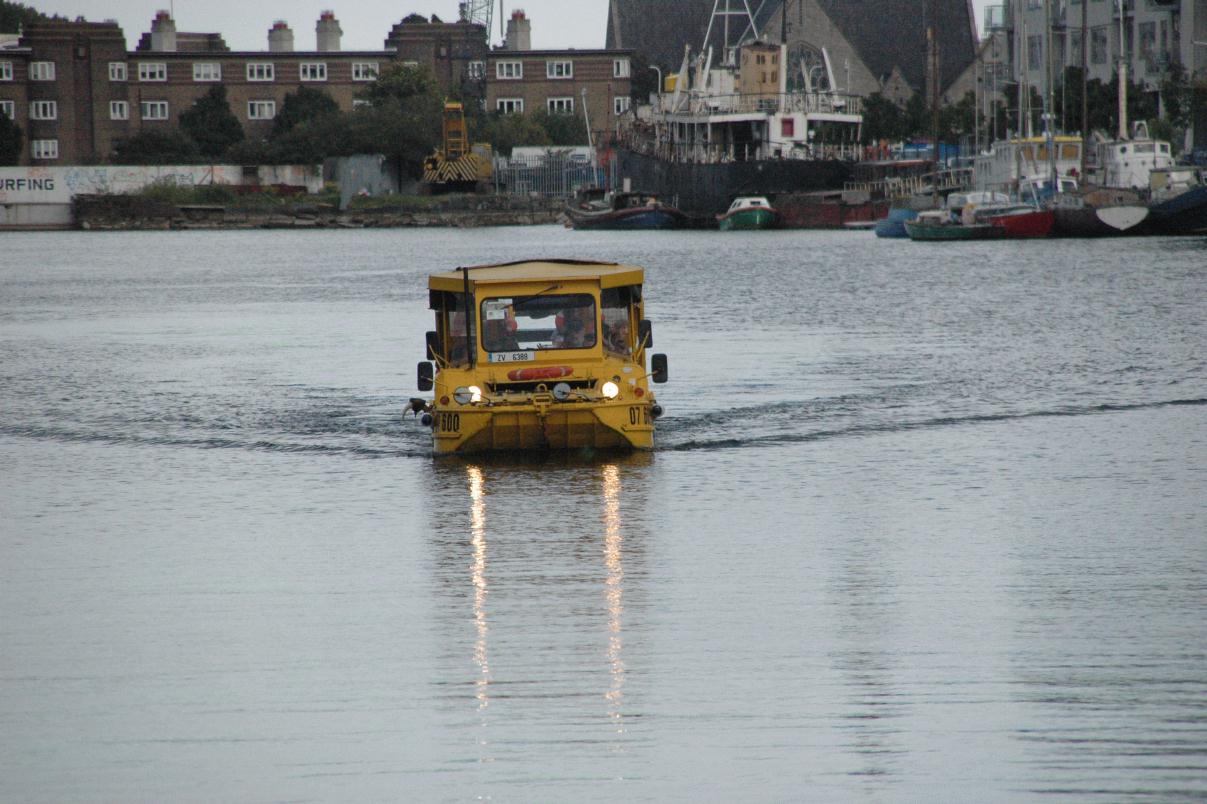 ./Tour_Boat_20070000_Dublin_Quay_Area_23.jpg