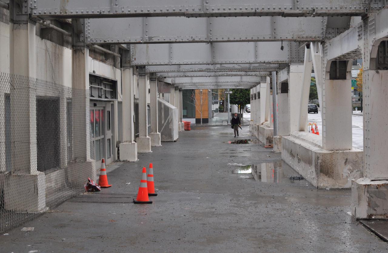 ./Old_Transbay_Terminal_Teardown_20101205_131021_BCY_2971.jpg