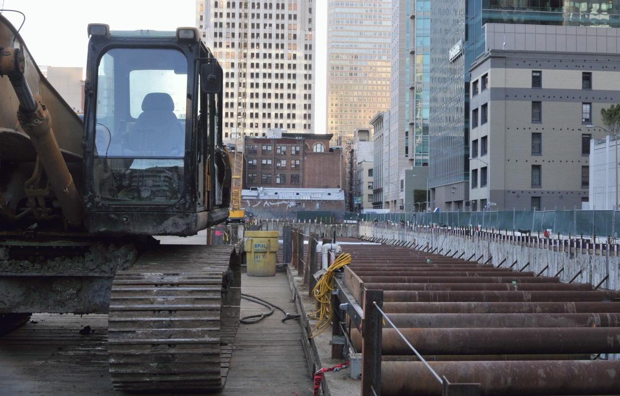 ./Transbay_Center_San_Francisco_20130223_165708_B13_0297.jpg