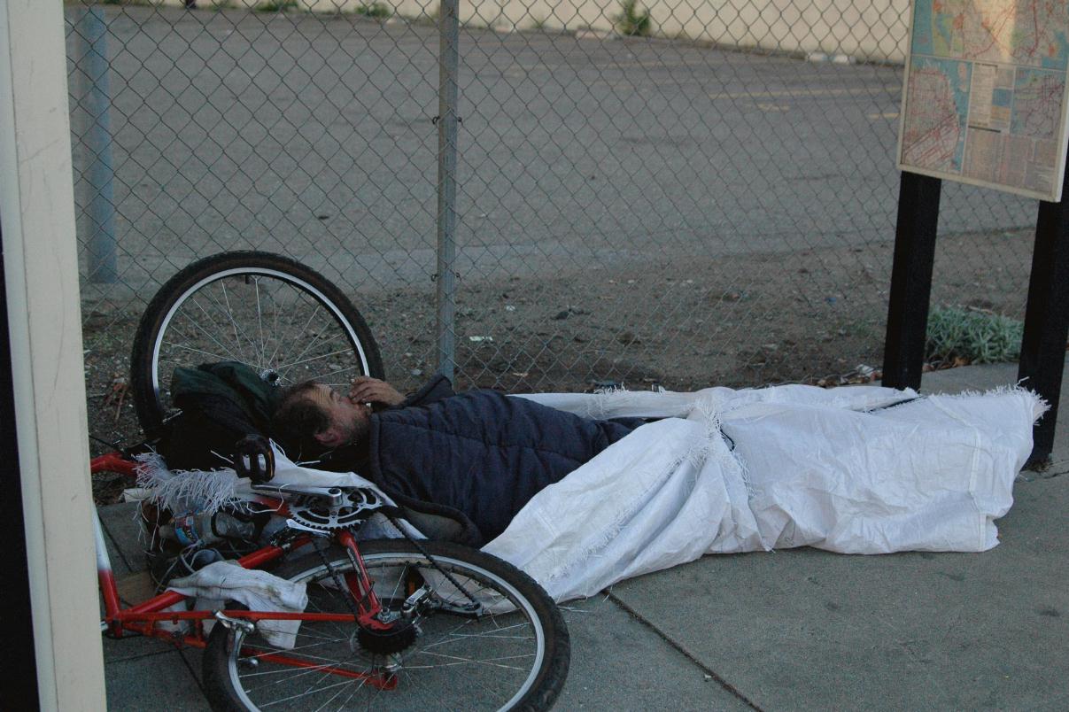 ./BicycleHomelessPillowMainSF2007_8171T.jpg