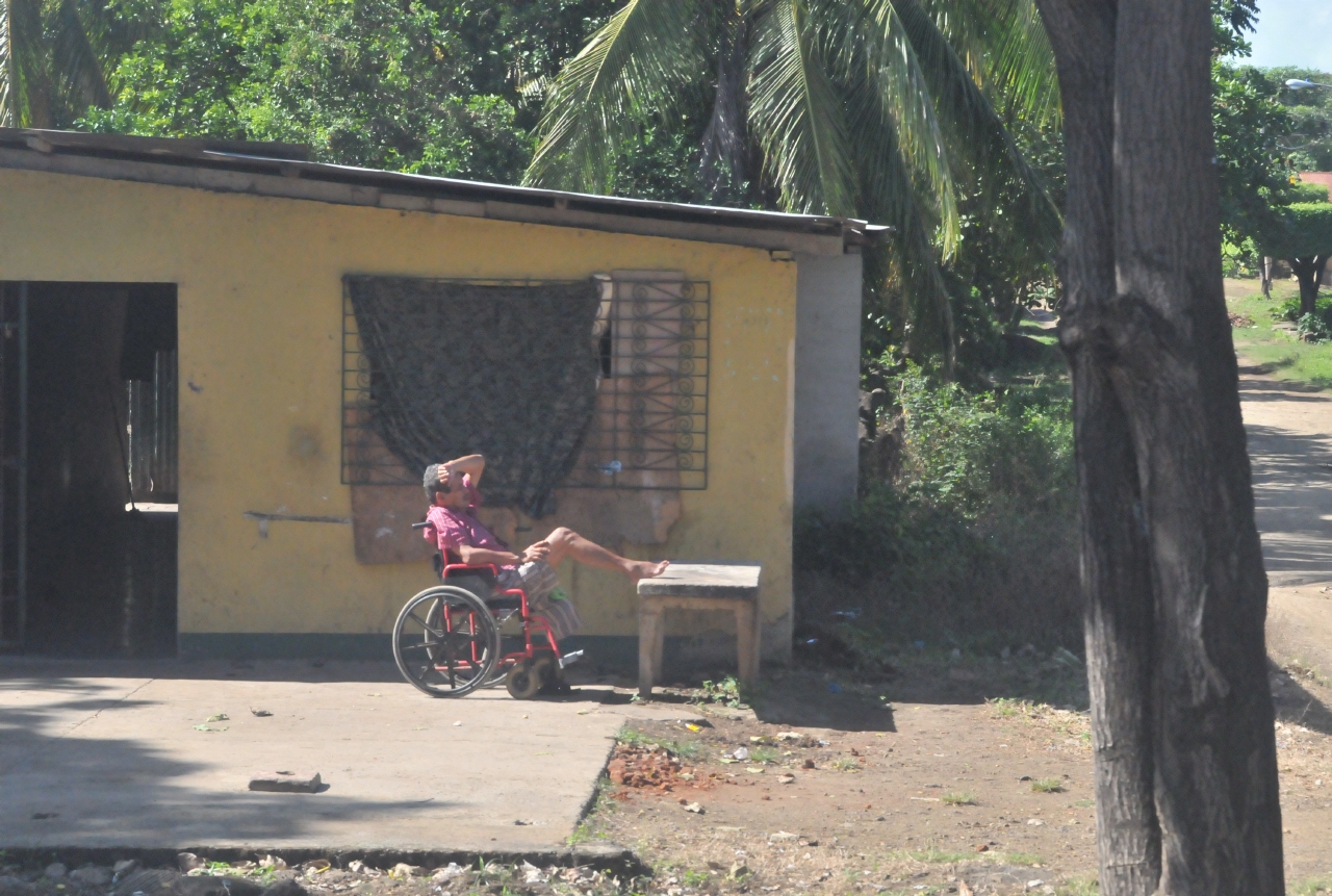 ./Wheelchair_20111123_091753_Nicaragua_B12_2694.jpg