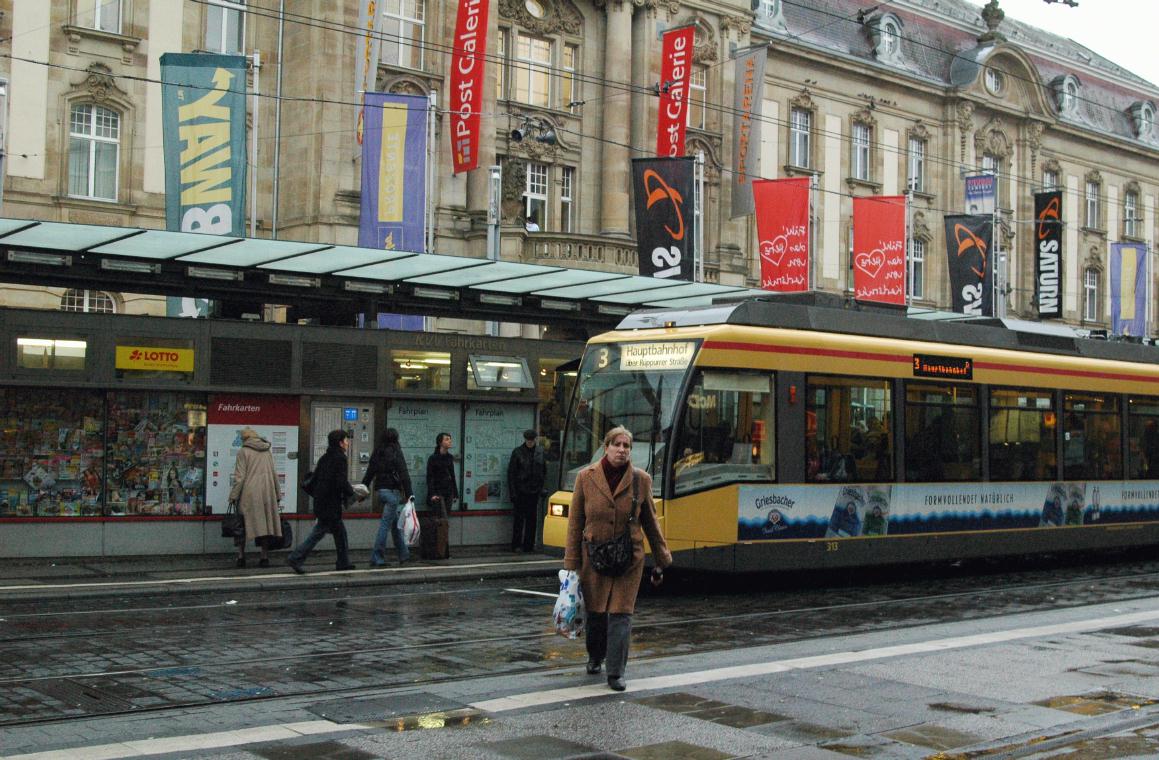 ./TrolleyKarlsruheGermany2008_0400B.jpg