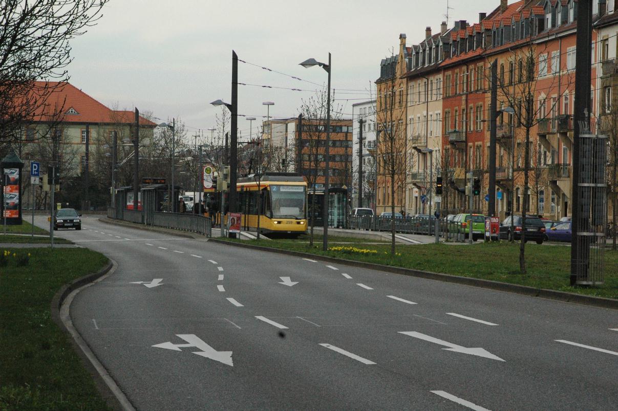 ./TrolleyKarlsruheGermany2008_0446B.jpg