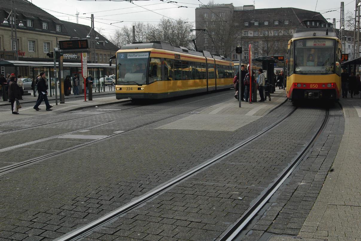 ./TrolleyKarlsruheGermany2008_0623B.jpg