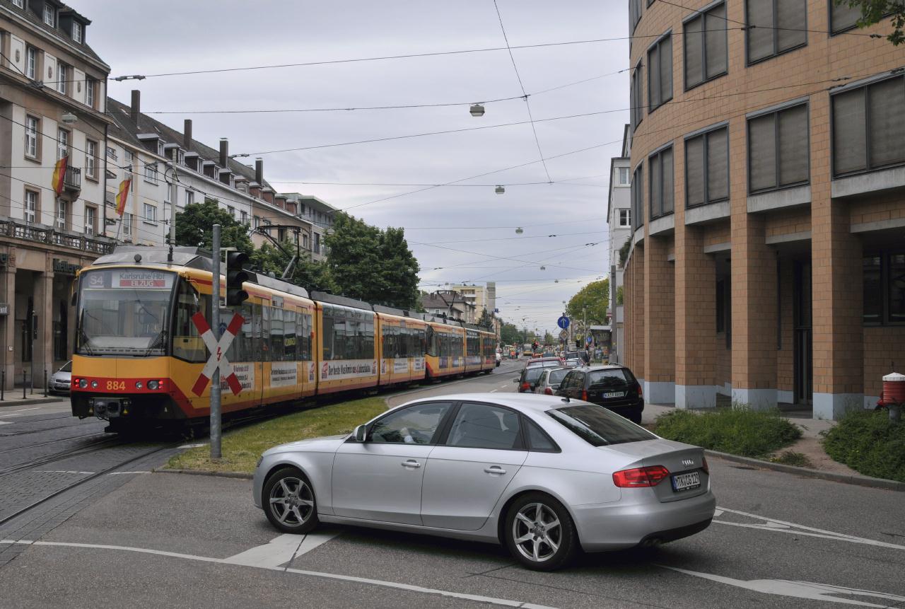 ./TrolleyKarlsruheGermany20090505_143408_4477BCX.jpg