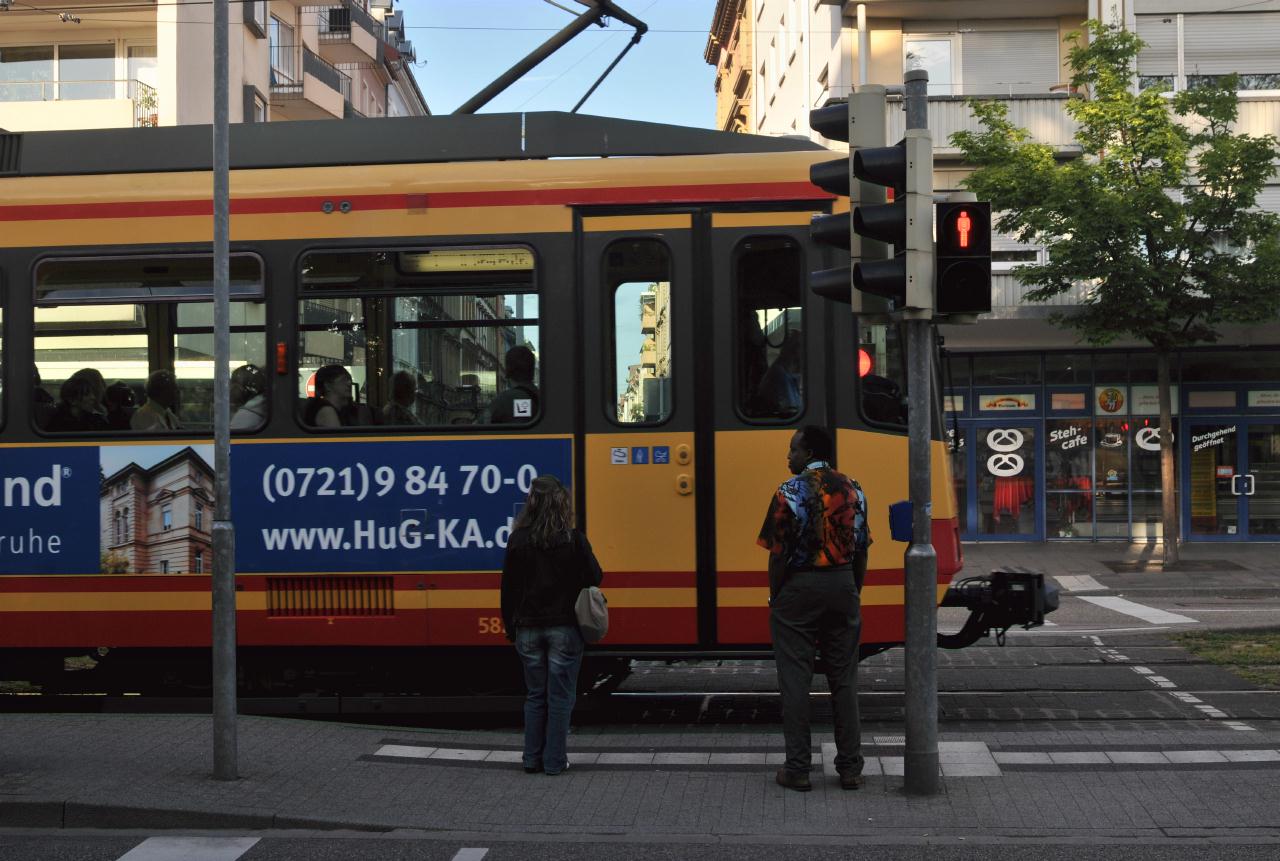 ./TrolleyKarlsruheGermany20090507_192228_4521BCX.jpg