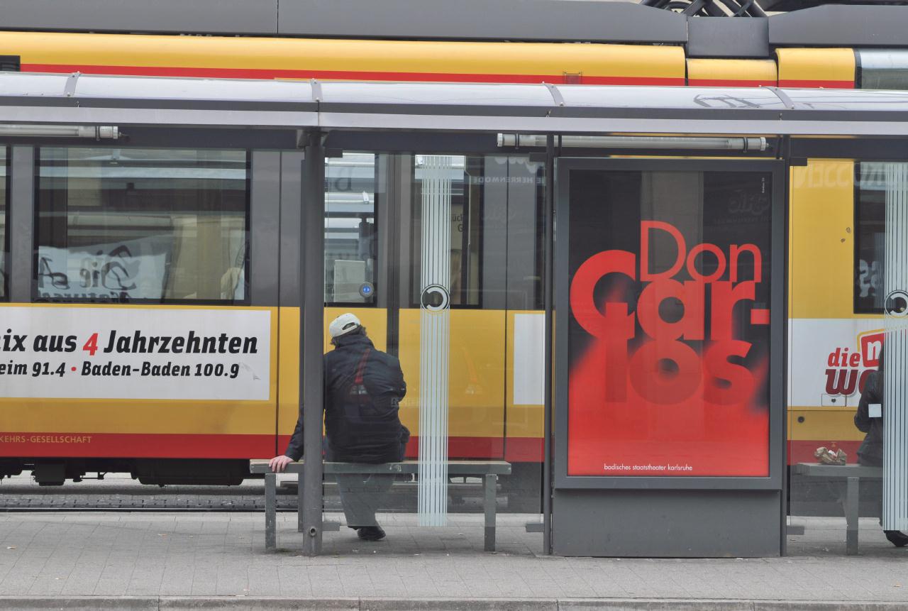 ./TrolleyStopKarlsruheGermany20090505_143200_4476BCX.jpg