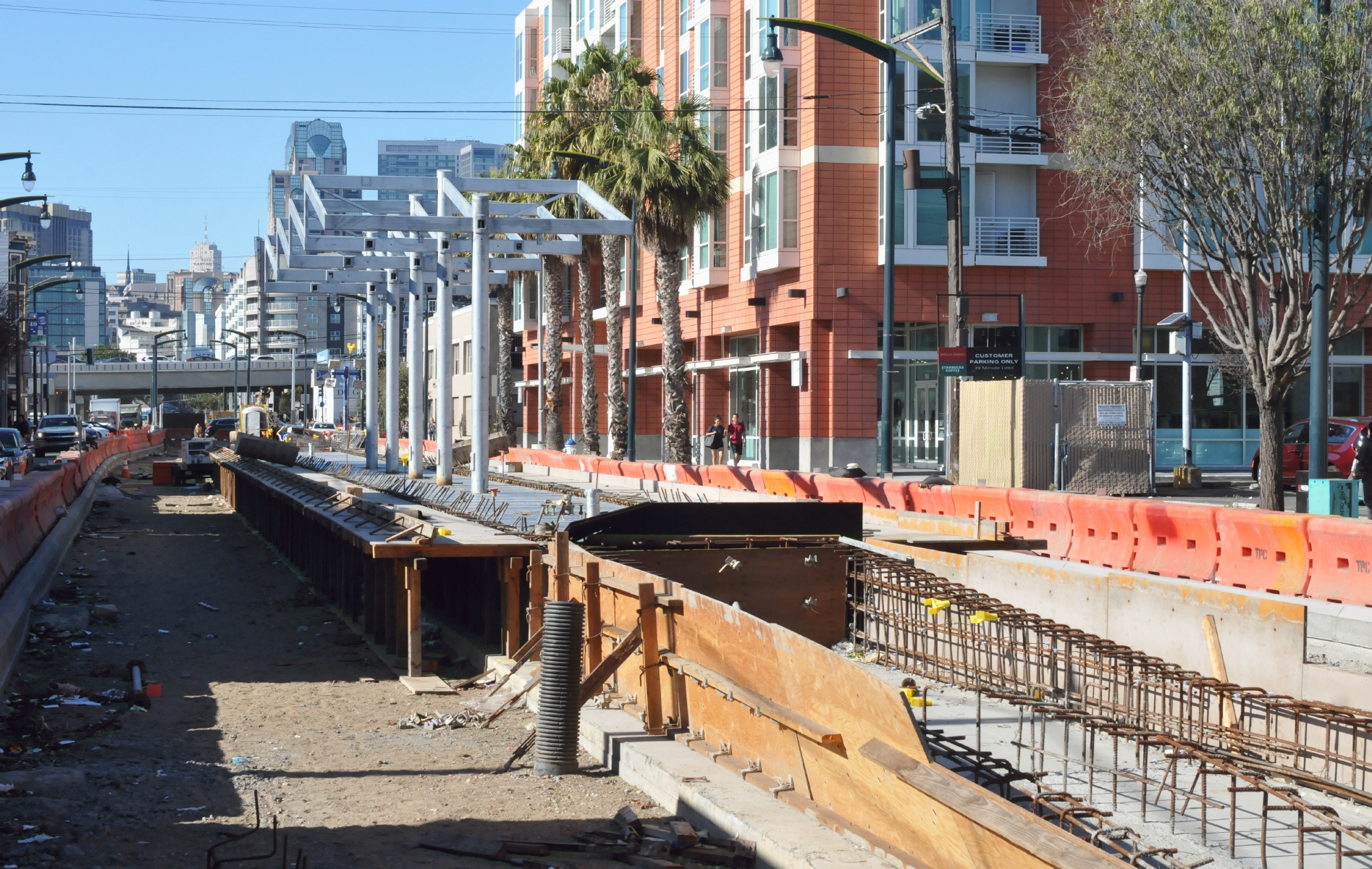 ./SFMTA_Central_Subway_Brannan_Station_20181012_151625_C18_7504.jpg