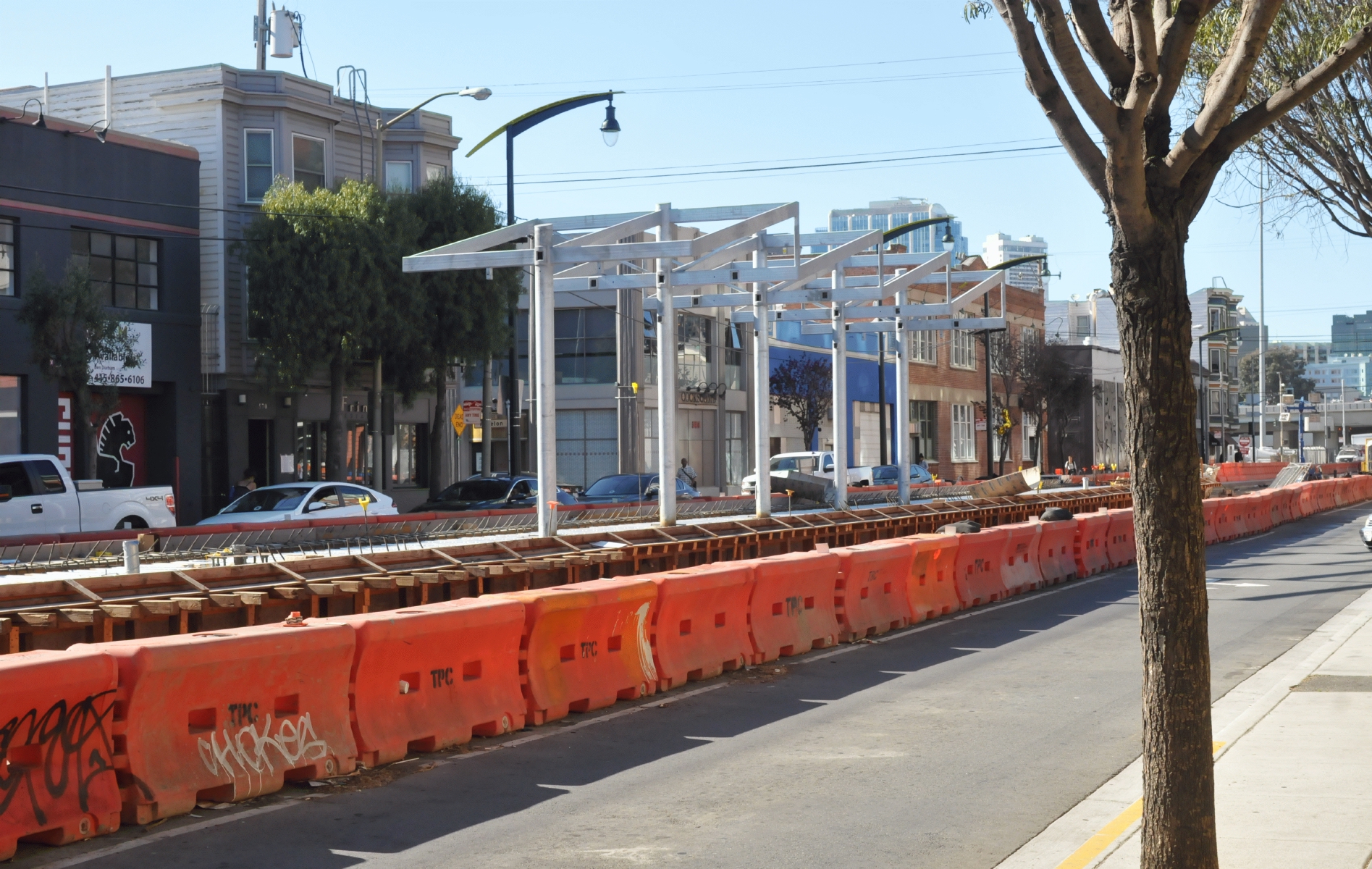 ./SFMTA_Central_Subway_Brannan_Station_20181012_151652_C18_7506.jpg