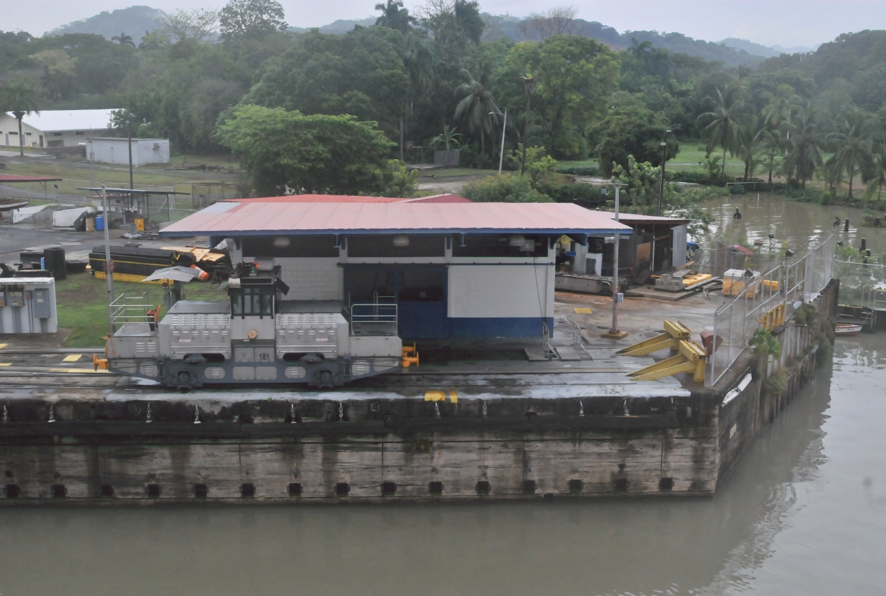 ./Panama_Canal_20140525_165256_C14_2814.jpg